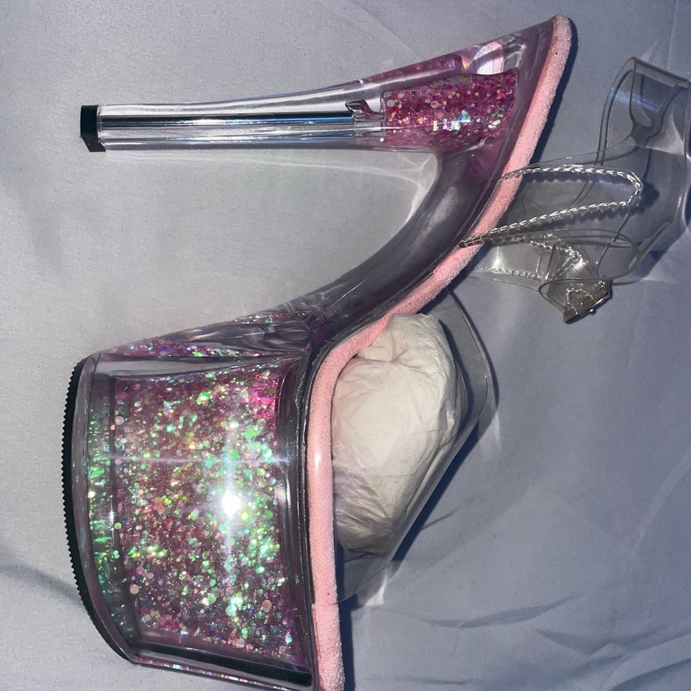 Pink flower pleaser heels - Picture 3 of 5